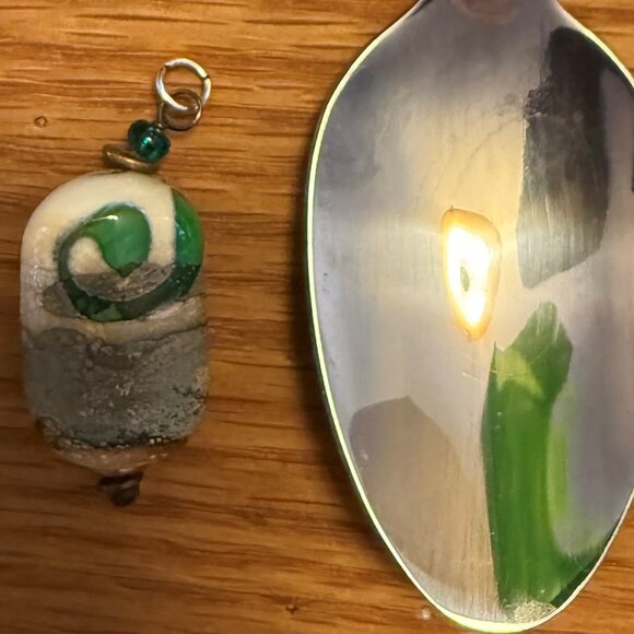 Stone tourquoise and silver pendant - Picture 3 of 3